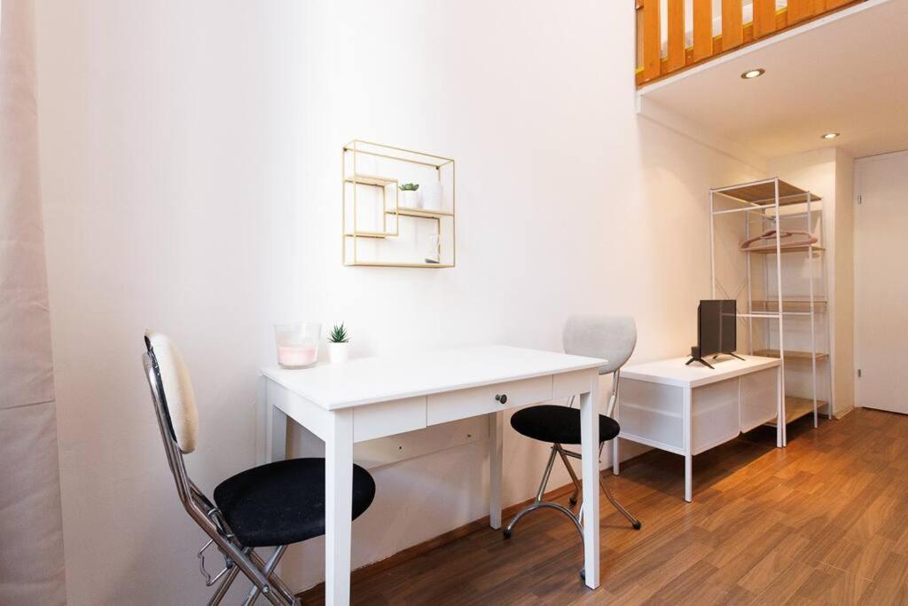 Urban Capsule Apartment - Near Mariahilfer Strasse Wien Exteriör bild