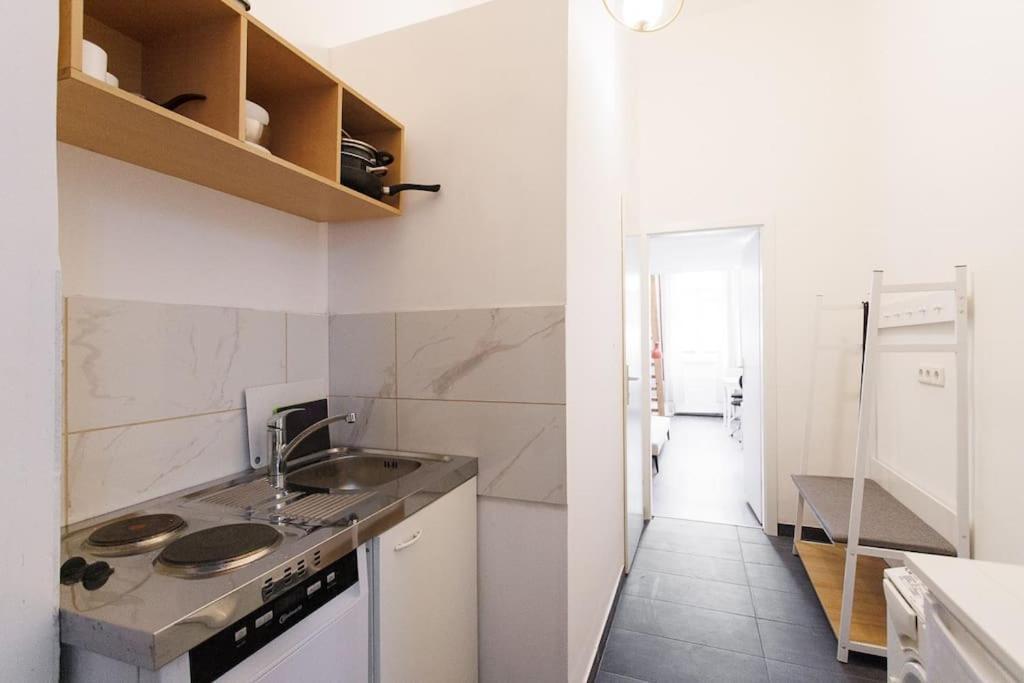 Urban Capsule Apartment - Near Mariahilfer Strasse Wien Exteriör bild